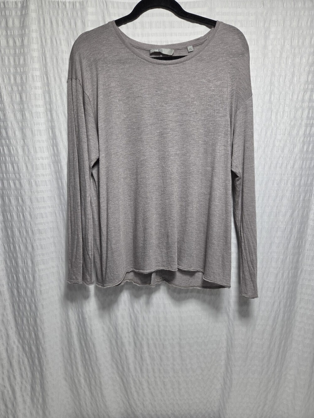 Vince Women's Angora/ Wool/ Modal Blend Long Sleeve Raw Hem Knit Top. Size L